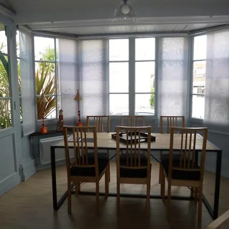 Hébergement de vacances House - Saint Ferdinand - Maison De Charme / 4 Chambres Avec Grande